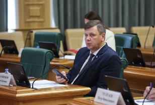 Артём Малащенков представил в Совет Федерации смоленские инициативы по развитию туризма в заповедниках