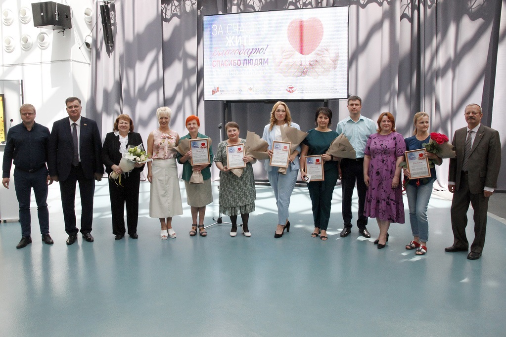 В Смоленске наградили медицинских работников, получивших наибольшее количество добрых признаний от пациентов