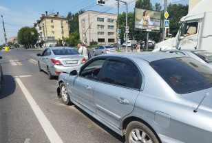 Две Hyundai столкнулись на проспекте Гагарина в Смоленске