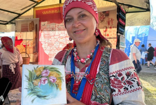 Смоленский мастер росписи по дереву поделилась впечатлениями от праздника «Купалье»