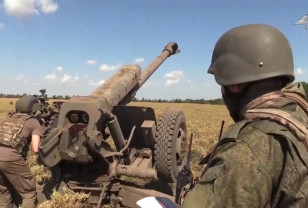 Кадры тренировок российских артиллеристов в зоне СВО