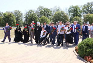 Смоленские единороссы приняли участие в памятных мероприятиях в Белгородской области