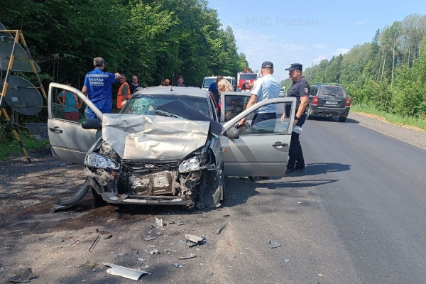 В Демидовском районе столкнулись четыре автомобиля