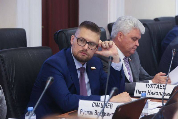 Руслан Смашнёв – о внесении предложений по дополнительной поддержке муниципальных образований Смоленской области