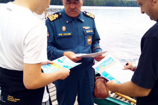 В Смоленске и области проходят рейды по контролю за безопасностью на воде