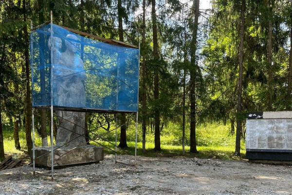 В деревне Жуково Смоленского района реставрируют военный мемориал