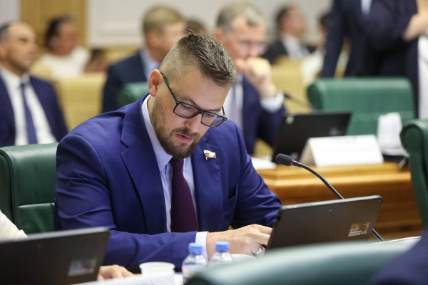 Обзор законодательных инициатив от смоленского сенатора Руслана Смашнёва