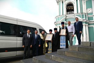 Московский список Казанской иконы Божией Матери обвезли вокруг города Смоленска