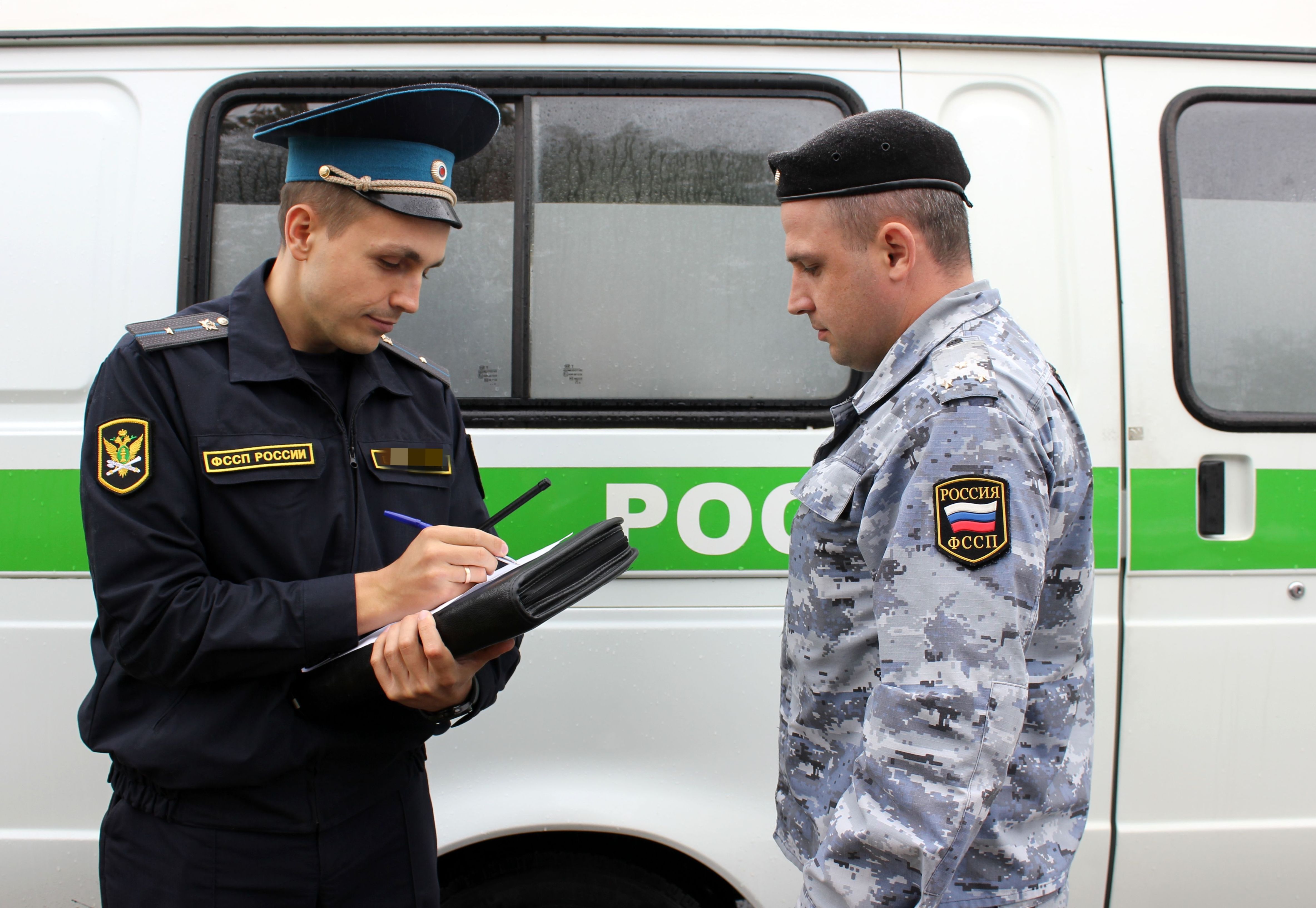 Запрет на выезд побудил смолянина расплатиться с долгами по коммуналке