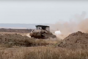 Экипажи Т-90М «Прорыв» группировки войск «Центр» совершенствуют свои навыки