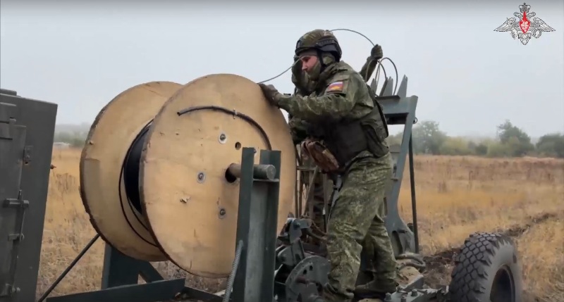 Военные связисты выполняют боевые задачи на Красноармейском направлении СВО