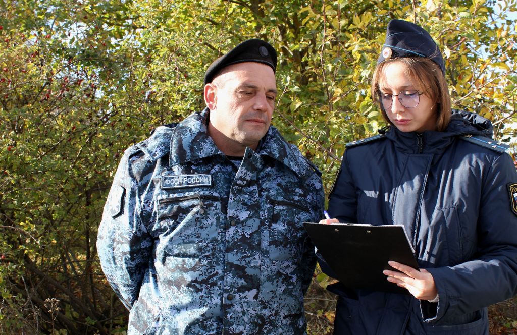 Смоленские судебные приставы помогли уволенной сотруднице получить зарплату 