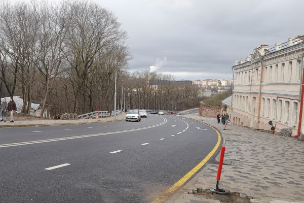 В Смоленске на Большой Советской установили ограничение скоростного режима