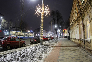 В Смоленске ремонтируют подсветку на улице Николаева