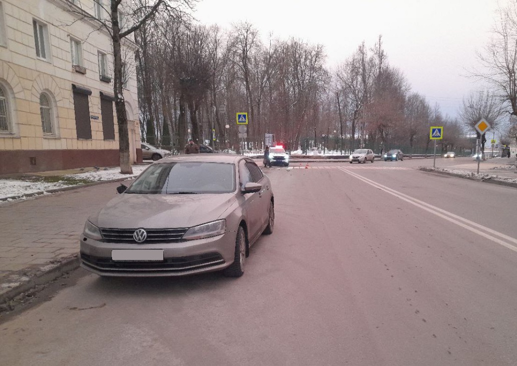 В Смоленске на улице Пржевальского иномарка сбила пешехода