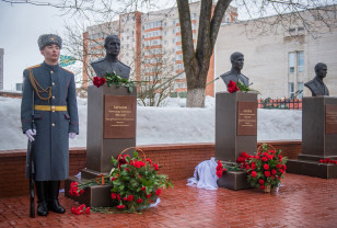 Василий Анохин обратился к смолянам в День Героев Отечества