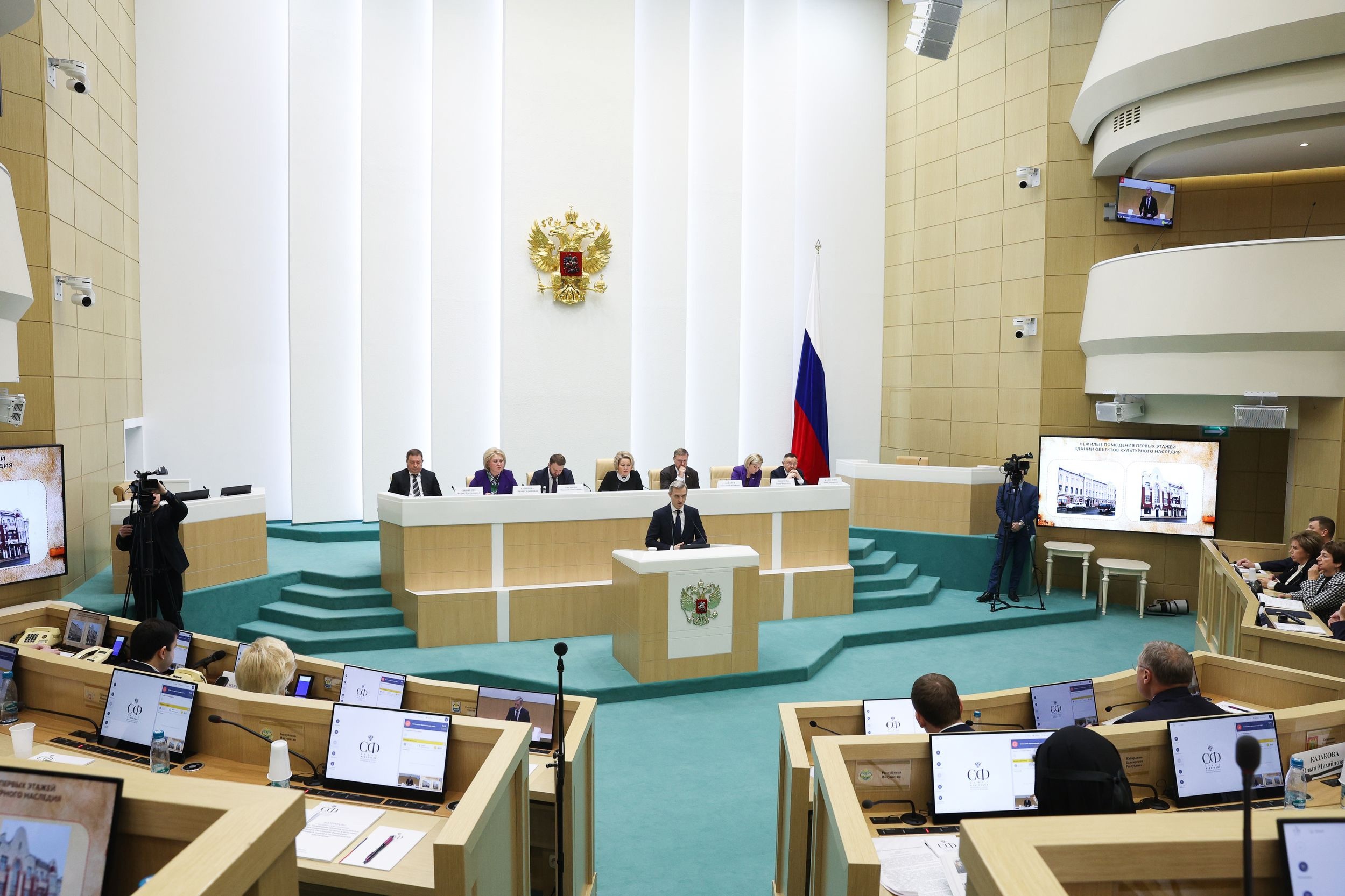 Губернатор Смоленской области выступил в Совете Федерации в Москве