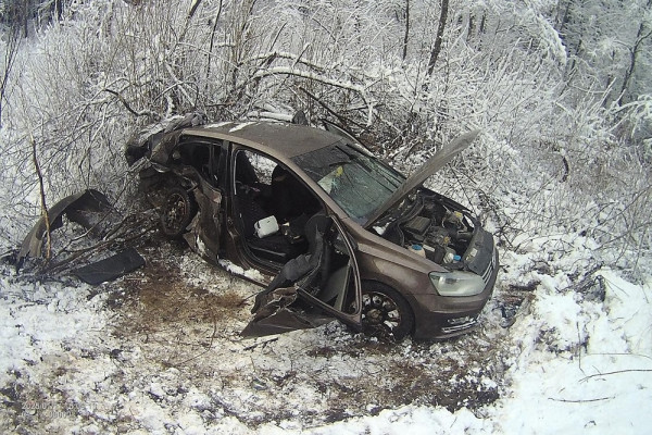 В Смоленском районе в лобовую столкнулись Volkswagen и Chery
