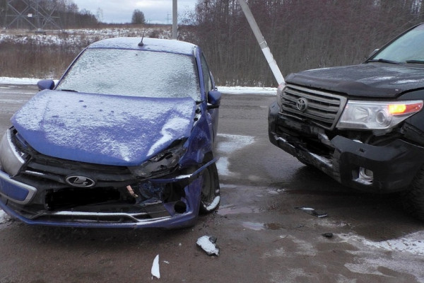 В Смоленском округе В ДТП пострадал 37-летний водитель «Лады»
