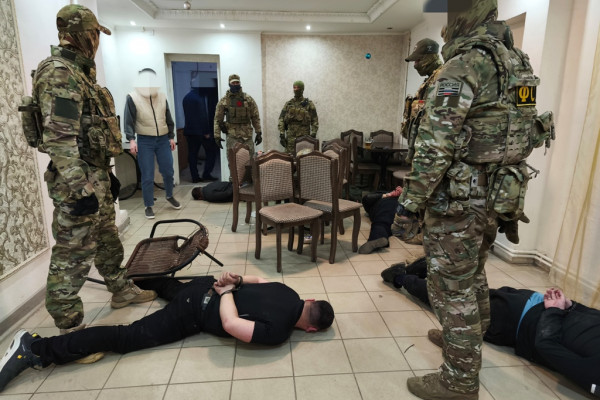 В Рославле ФСБ накрыла игровой притон