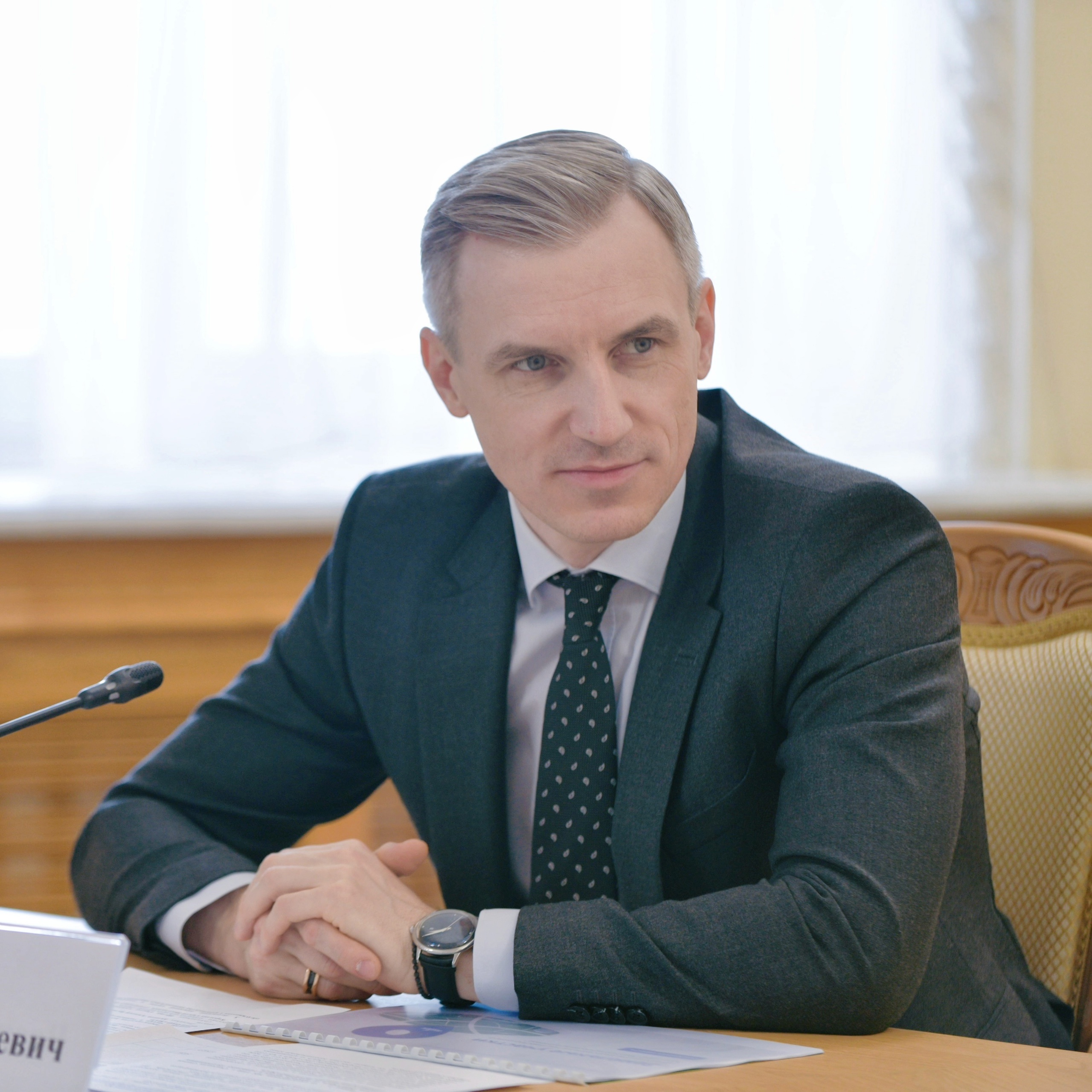 Василий Анохин поручил определить площадку для создания сервисного центра МАЗ на Смоленщине