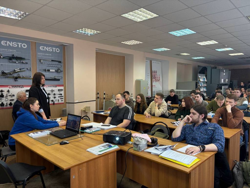 «Россети Центр» оказывают содействие в трудоустройстве будущих энергетиков