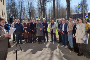 В Смоленске открыли мемориальную доску в честь архитектора Даниила Коваленко