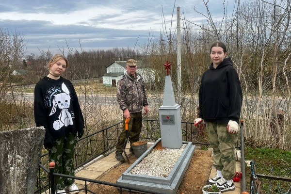 Доброхоты благоустраивают памятные места в Смоленской области