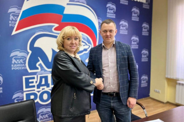 Общественные активисты и волонтёры регистрируются на предварительное голосование «Единой России» в Смоленске