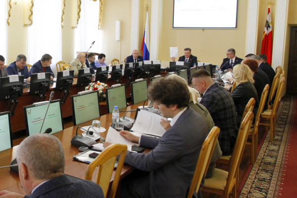 Горсовет поддержал предложение о присвоении звания «Почётный гражданин города Смоленска» 19 ветеранам