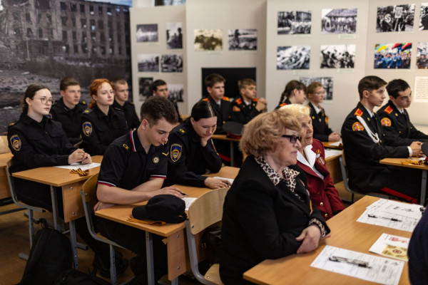 В Смоленской области «Диктант Победы» написали 4,5 тысячи человек