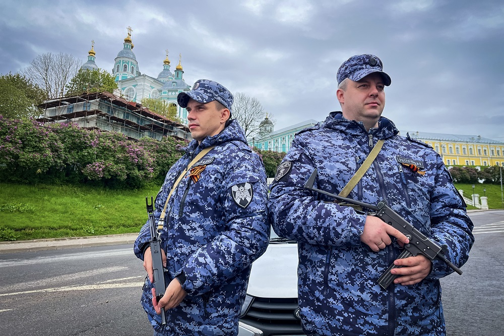 Смоленские росгвардейцы присоединились к акции «Георгиевская лента»