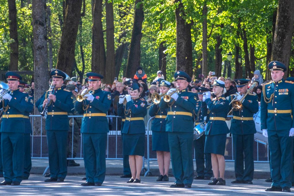 Военные музыканты отряда «Меркурий» Росгвардии играли в составе Сводного оркестра на параде в Смоленске