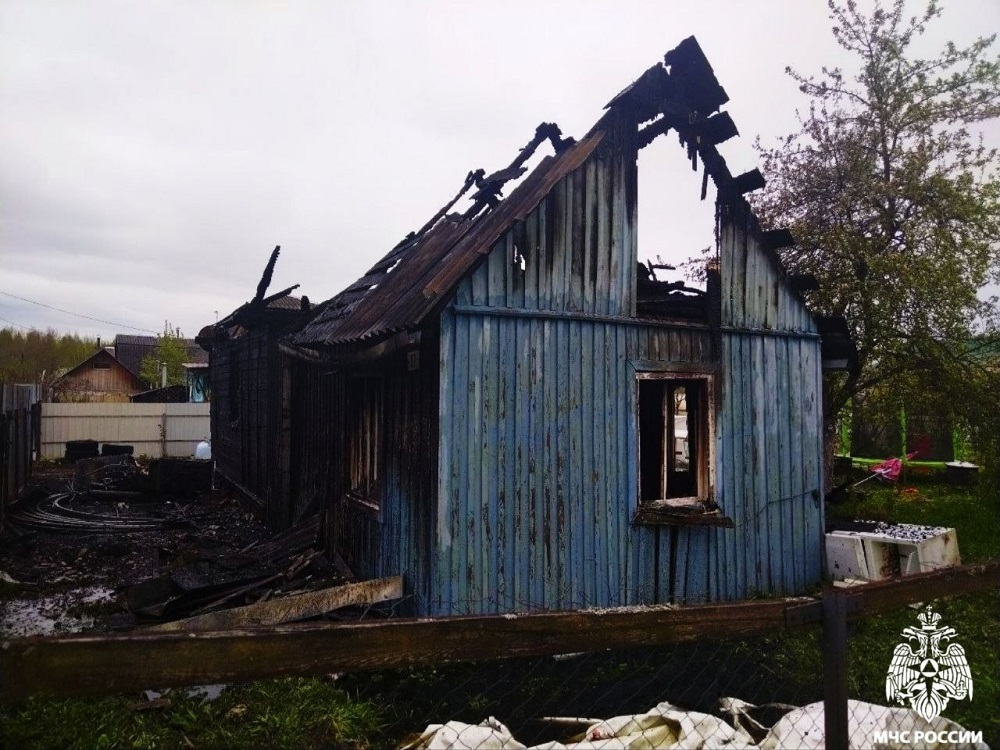 В Гагаринском округе Смоленской области горел дачный дом