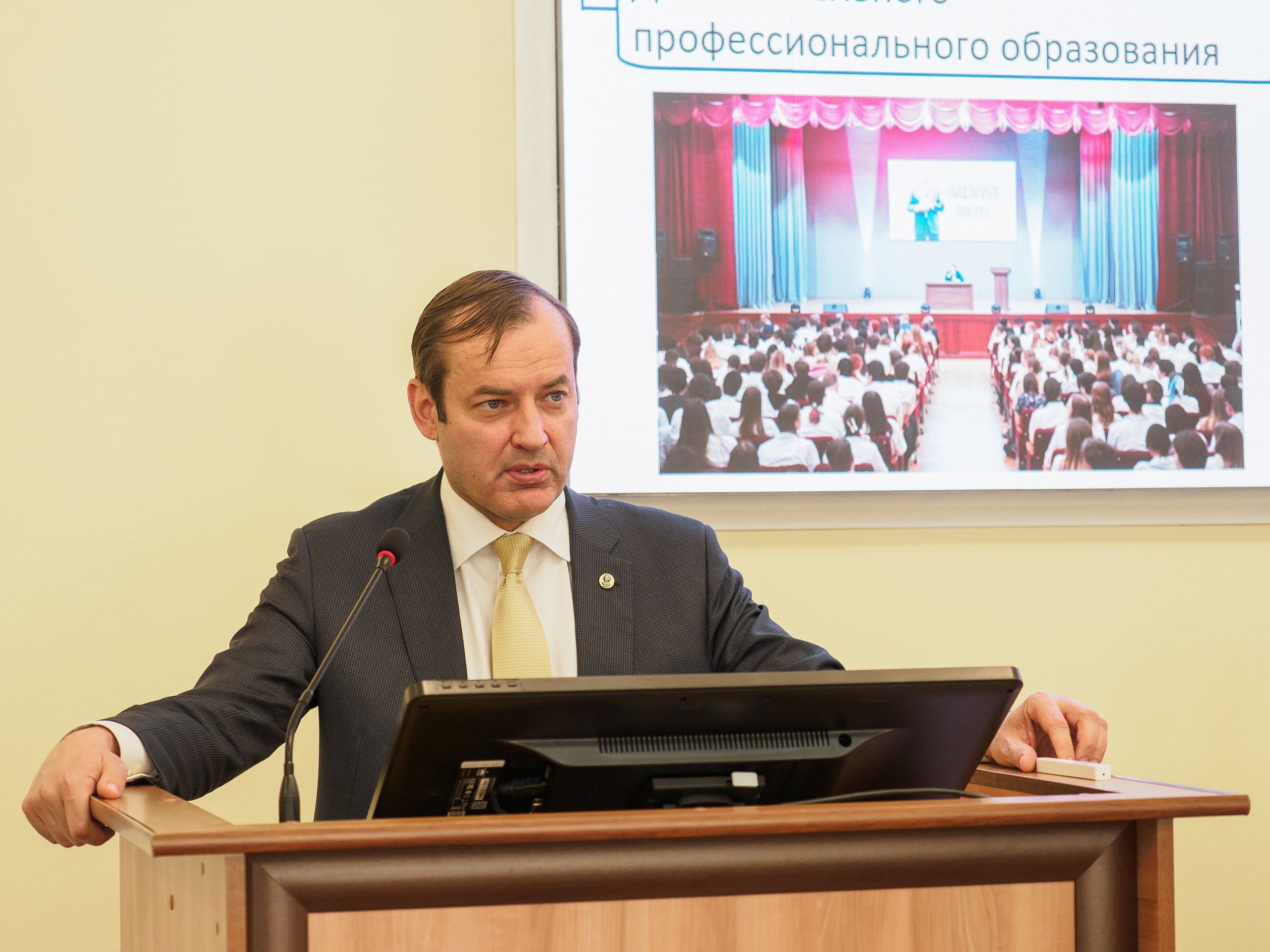 Ректор СГМУ оценил решение губернатора о повышении стипендий студентам-целевикам