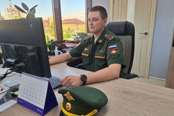В Смоленске ветераны и добровольцы СВО голосуют на предварительном голосовании «Единой России» 