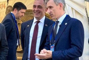 Василий Анохин поздравил председателя Витебского облисполкома Александра Субботина с Днём рождения