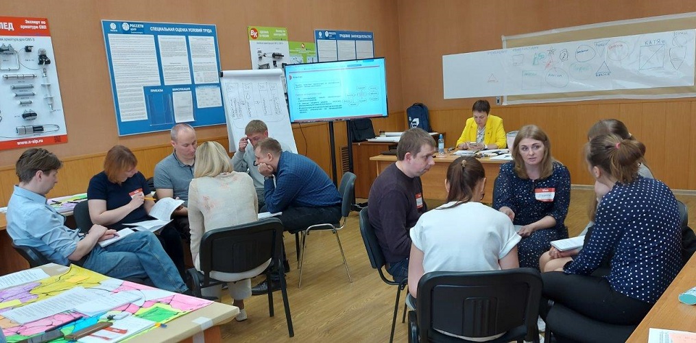 Сотрудники смоленского филиала «Россети Центр» освоили программу обучения по управлению конфликтами для кадрового резерва
