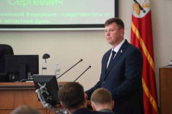 Сенатор Артём Малащенков отчитался о работе в Совете Федерации