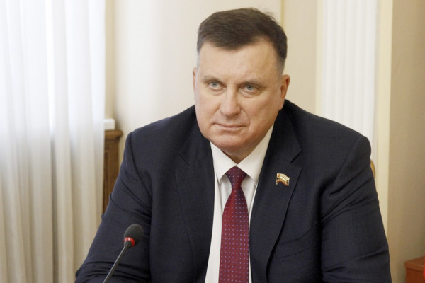 Председатель горсовета призывает смолян голосовать за объекты благоустройства