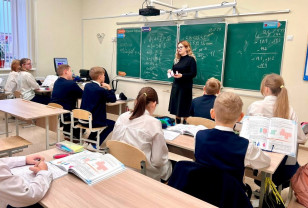 Шесть смоленских учителей получат премию президента России