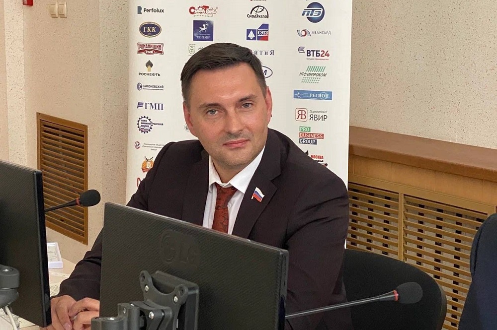 Сергей Эсальнек: «Губернатор Василий Анохин принял ещё одно решение, направленное на активизацию процесса социально-экономического развития нашей области».