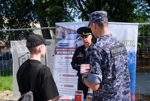 Росгвардия приглашает на службу тех, кто не смог посетить «Ярмарку вакансий», но хочет стать росгвардейцем