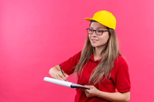 Смоленские студенты и школьники на летних каникулах могут подрабатывать с сохранением федеральной социальной доплаты