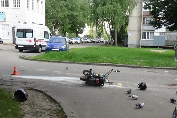 В Десногорске подросток на мопеде сбил пенсионера