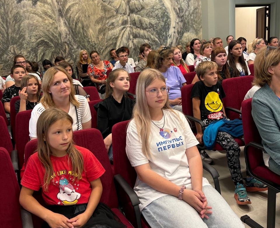 В Шумячской лесной школе-интернате провели День открытых дверей