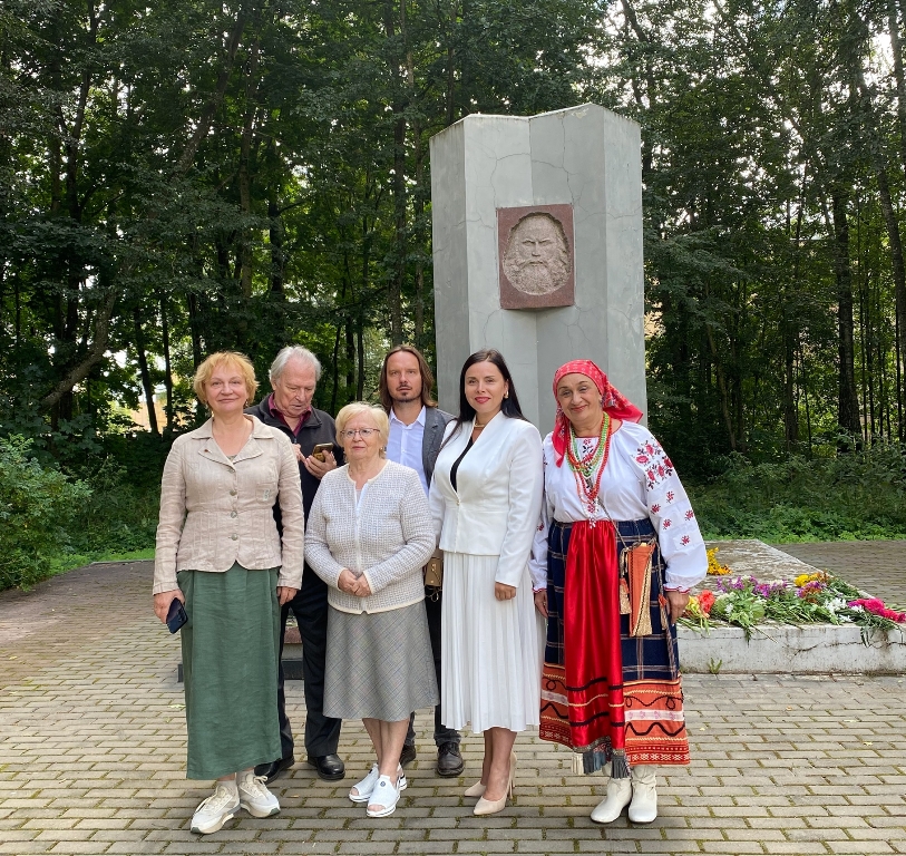 На Смоленщине почтили память фольклориста Владимира Добровольского