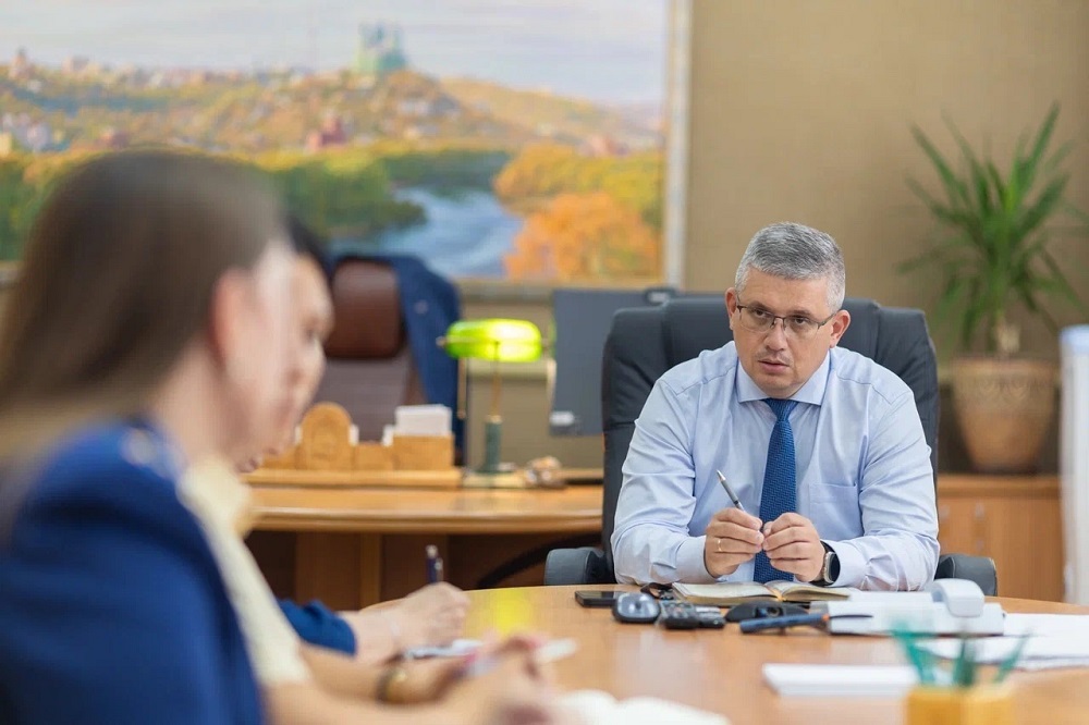 В Смоленске всё ещё не установили источник специфического запаха