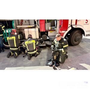 Нешуточные страсти: в Смоленском драмтеатре прошла «огненная» постановка пожарных