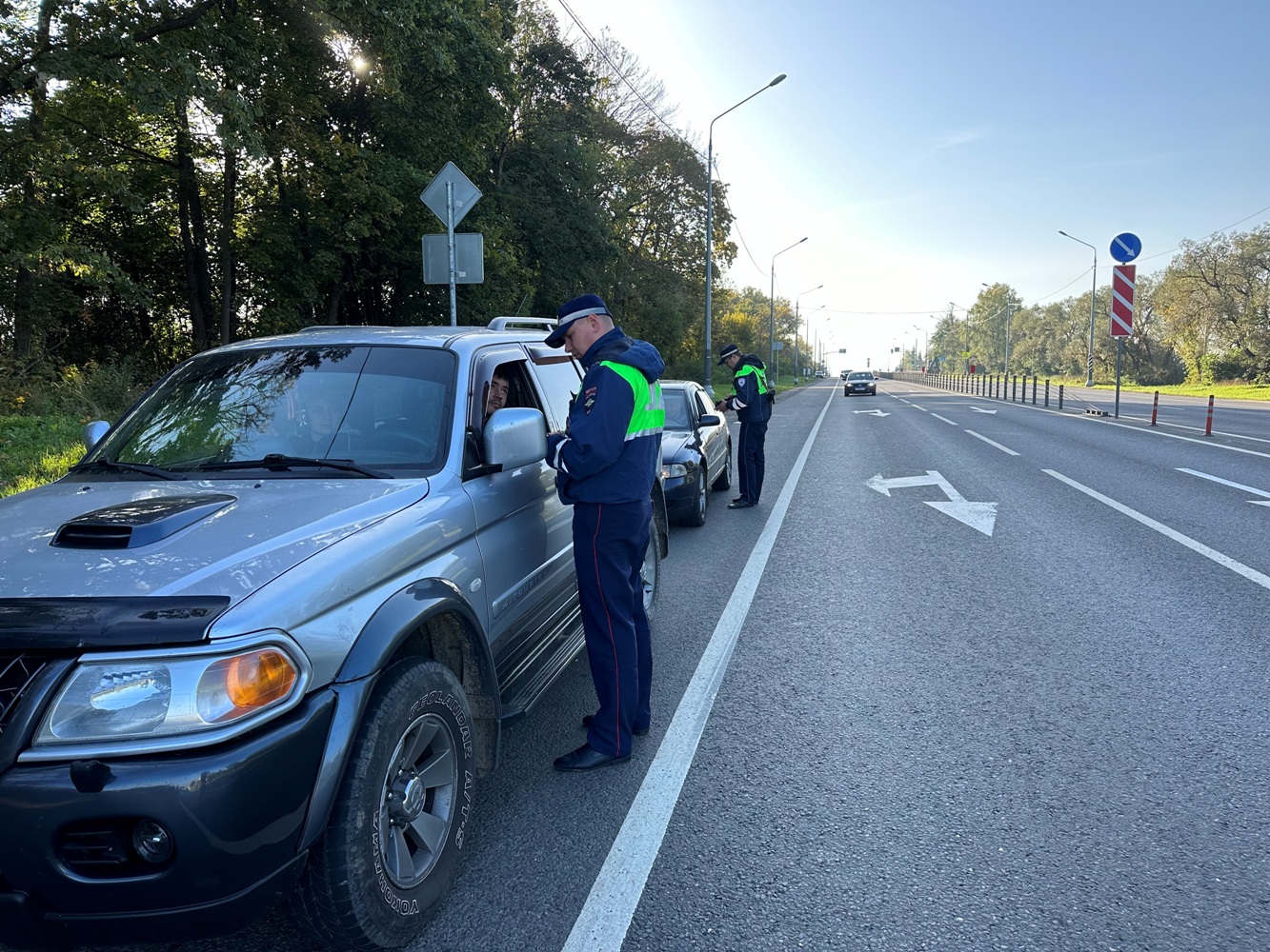 Смоленские госавтоинспекторы проведут «сплошные проверки» водителей